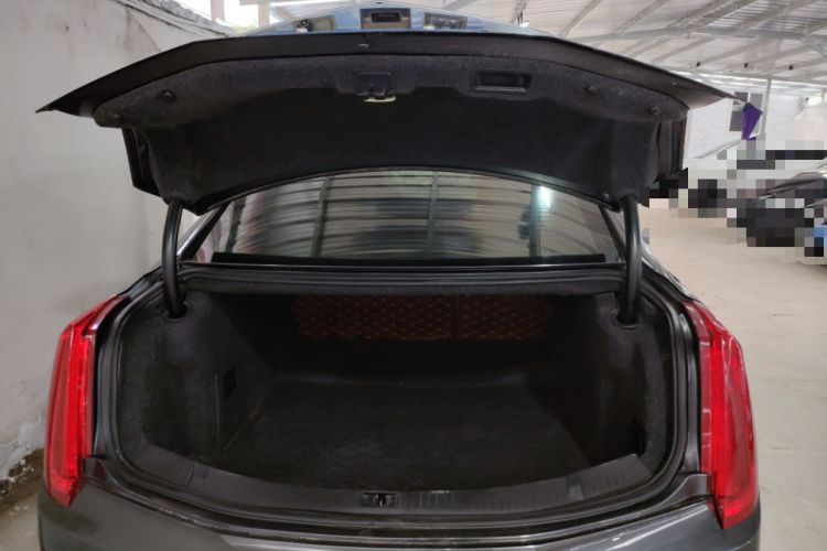 Used Cadillac XTS 2015 28T Comfort Model Trunk