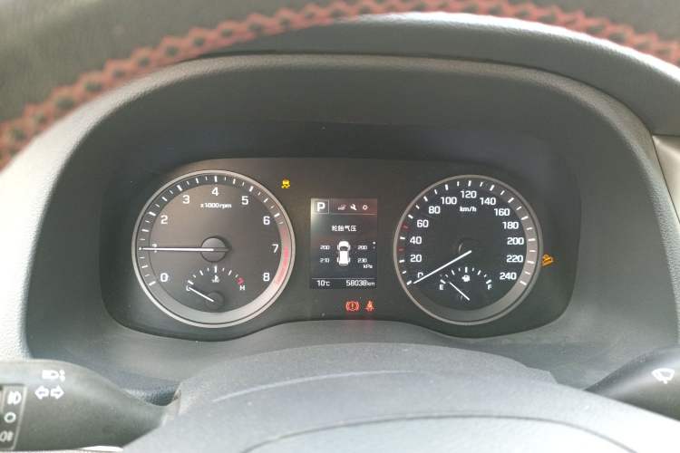 Used Hyundai Tucson 2018 1.6T Dual-Clutch Two-Wheel Drive 15th Anniversary Special Edition
