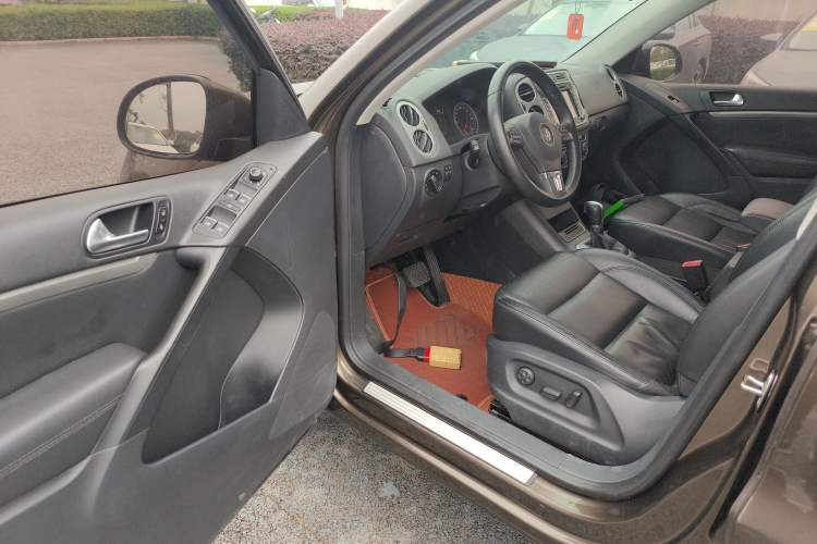 Used Volkswagen Tiguan L 2013 1.8 TSI Automatic Two-Wheel Drive Comfort Edition
