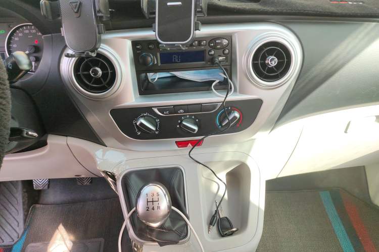 Used JAC Refine M3 2025 PLUS 1.8L Manual Classic Edition 7 Seats