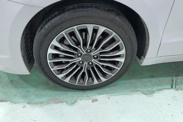 Used Geely Auto Emgrand GT 2017 1.8T Luxury Model
