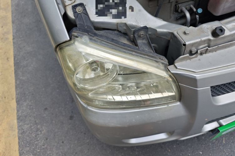 Used BAIC Weiwang 306 2011 1.3L base model 7 seats
