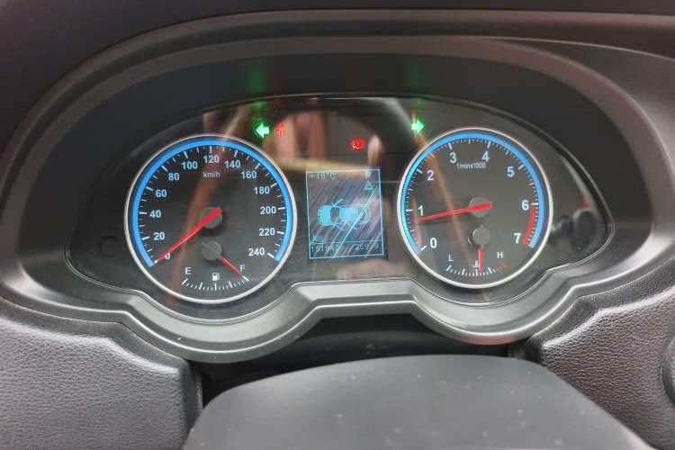 Used Brilliance H530 2011 1.6L Automatic Luxury Version
