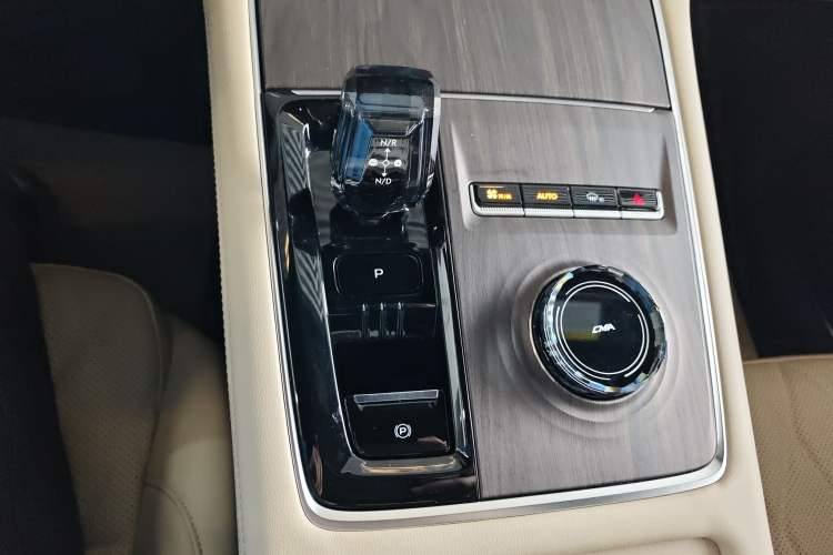 Used Geely Auto Monjaro L 2025 Dongfang Yao 2.0TD Automatic All-Wheel-Drive Wangyue Edition