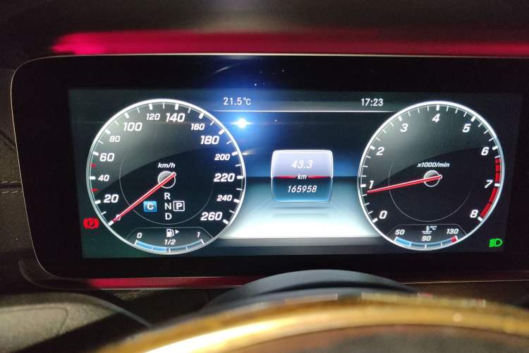 Used Mercedes-Benz E-Class 2016 E 200 L
