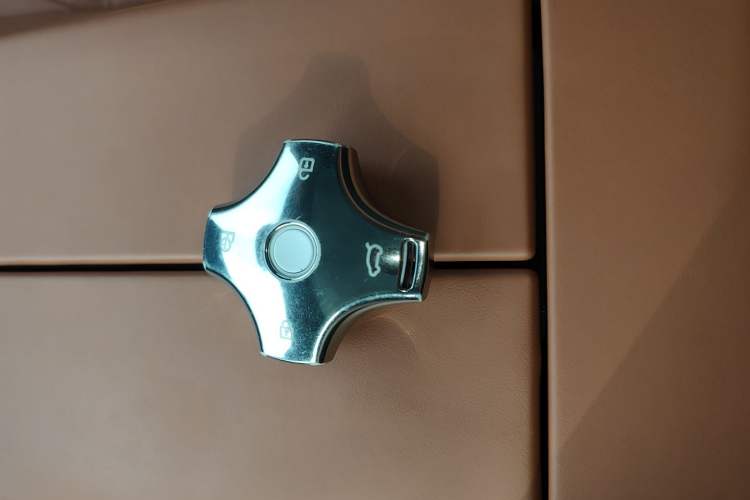 Used Dongfeng eπ eπ007 2024 200Pro Range-Extended Version Vehicle Key