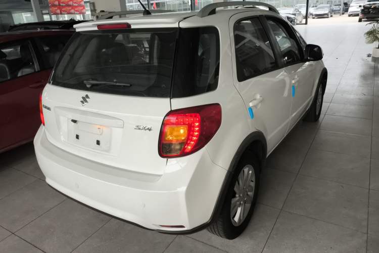 Used Suzuki SX4 2013 1.6L Automatic CoolRide Model
