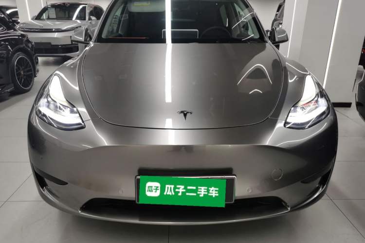 Used Tesla Model Y 2023 Rear-Wheel-Drive Version
