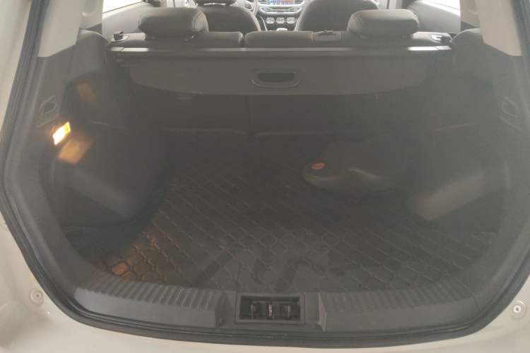 Used GAC Trumpchi GS4 2015 200T G-DCT Elite Edition Trunk