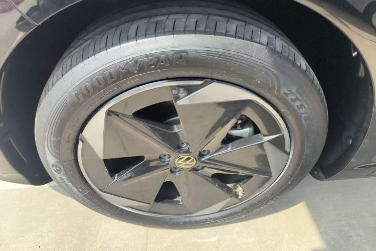 Used Volkswagen ID.UNYX 2024 Pro Long-Range Version