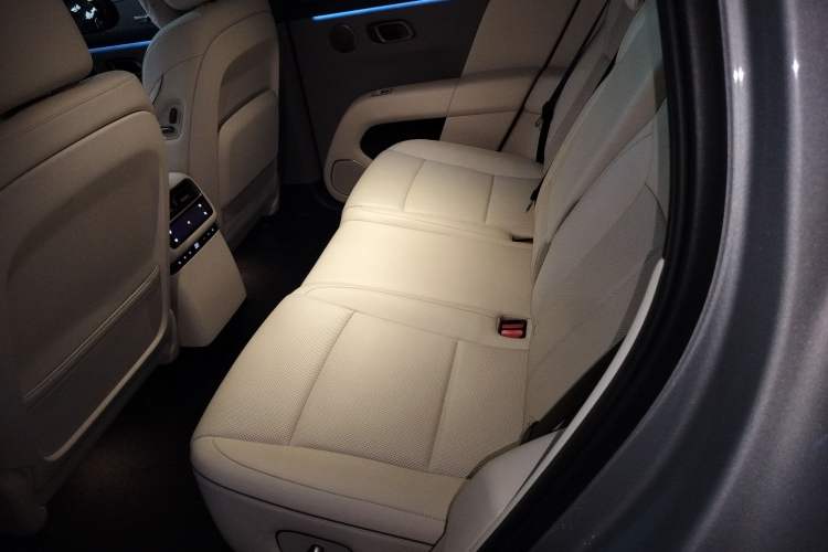 Used Li Auto i6 2025 Model Two-Wheel-Drive Standard Type