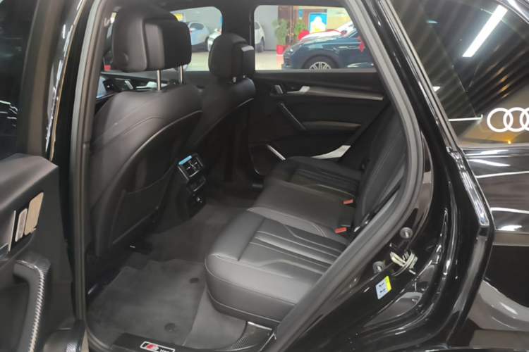 Used Audi Q5L 2023 40T Luxury Dynamic Model
