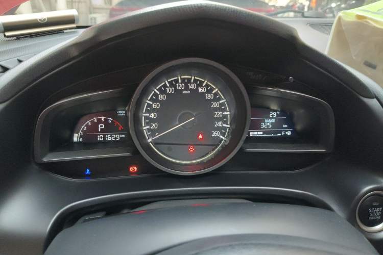 Used Mazda 3 Axela 2017 Sedan 1.5L Automatic Luxury Model Emission Standard China V Instrument Cluster