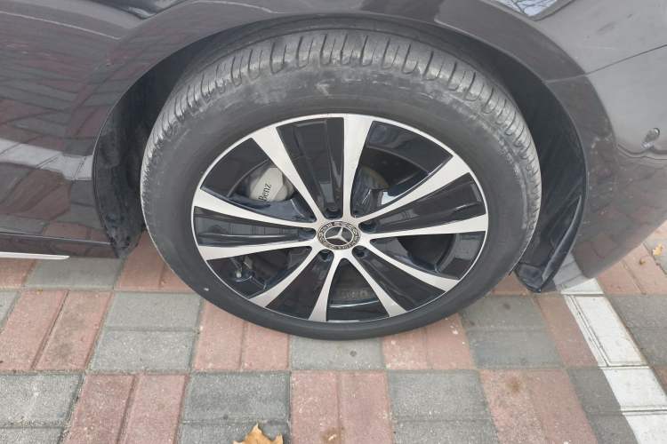 Used Mercedes-Benz E-Class New Energy 2022 Second Facelift E 350 e L Plug-in Hybrid Sports Sedan
