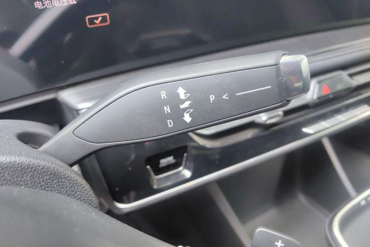 Used Buick LaCrosse 2023 28T Prestige Edition Gear Lever
