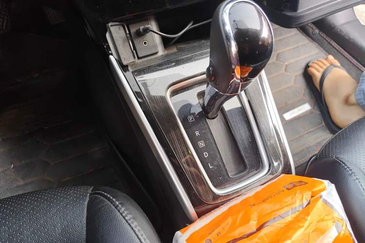 Used Nissan Sylphy 2018 1.6XV CVT Deluxe Edition Gear Lever