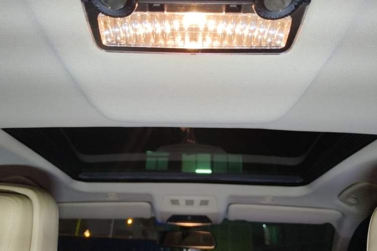 Used BMW 5 Series 2012 523Li Luxury Model Headliner