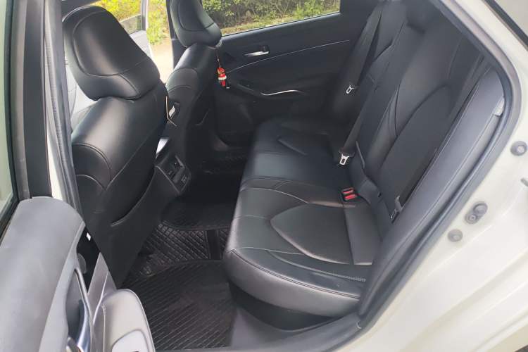 Used Toyota Avalon 2022 Dual-Engine 2.5L Luxury Edition Left Rear Seat
