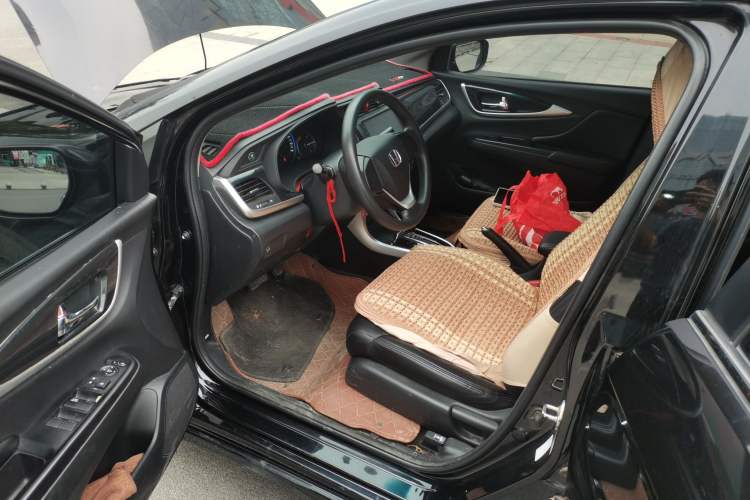 Used Honda Crider 2015 1.8L automatic comfort version