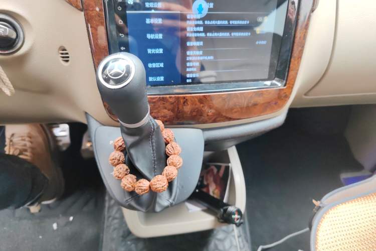 Used Mercedes-Benz Viano 2011 2.5L Navigator Edition