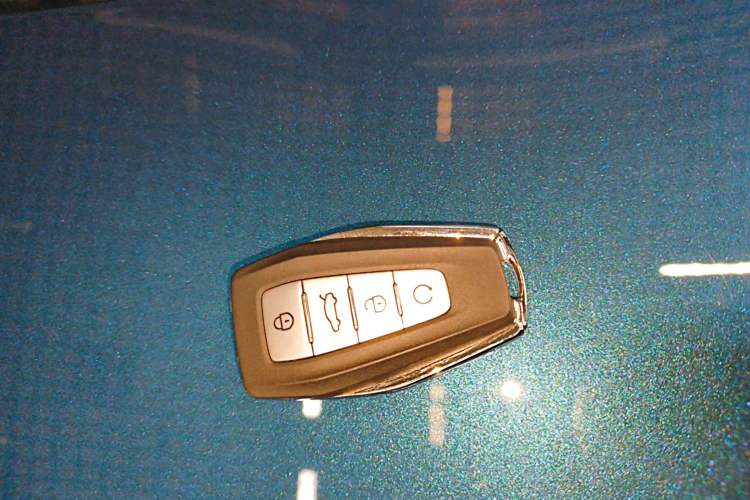 Used Geely Auto Haoyue L 2024 2.0T DCT Prestige Version