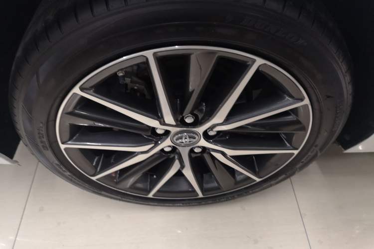Used Toyota Camry 2021 2.5G Luxury Edition Right Rear Wheel Hub