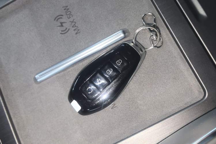 Used Denza N9 2025 Prestige Version
