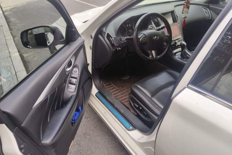 Used Infiniti Q50L 2015 2.0T Enjoyment Edition
