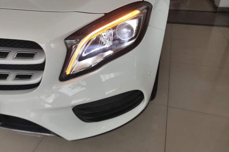 Used Mercedes-Benz GLA 2019 GLA 200 Fashion Model Left Front Headlight