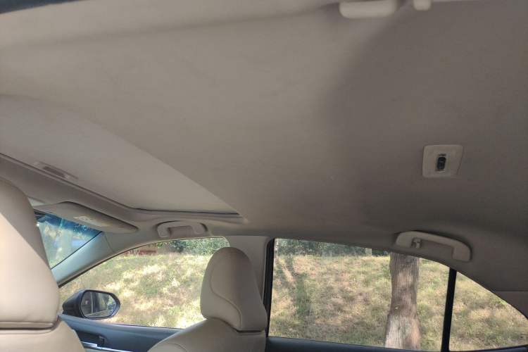 Used Toyota Camry 2018 2.0G Luxury Edition