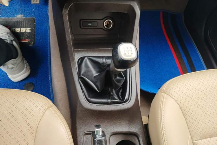 Used Wuling Hongguang 2018 1.5L S Comfort Model L2B Gear Lever