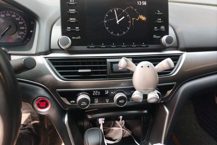 Used Honda Accord 2018 260TURBO Elite Edition China VI Audio And AC Panel