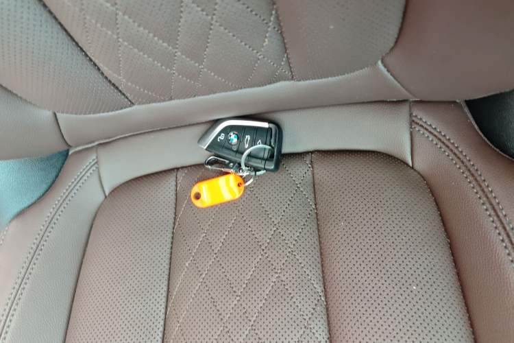 Used BMW 3 Series 2023 325i M Sport Night Edition Package Vehicle Key