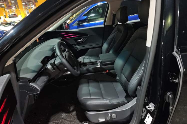 Used Lincoln Nautilus 2025 Model 2.0T Two-Wheel Drive Qihang Edition