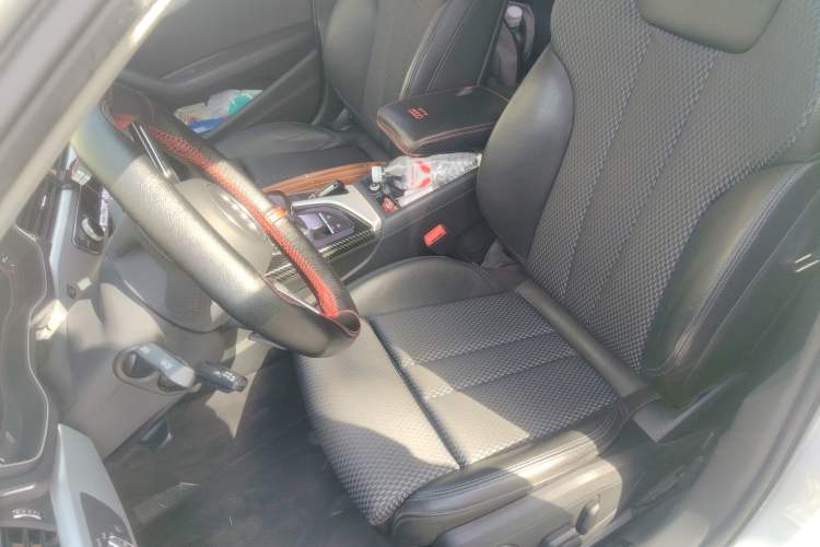 Used Audi A4L 2018 30th Anniversary Edition 45 TFSI quattro Sport model
