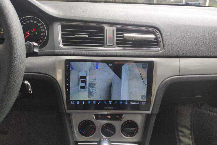 Used Volkswagen Gran Lavida 2013 1.4 TSI Automatic Comfort Model
