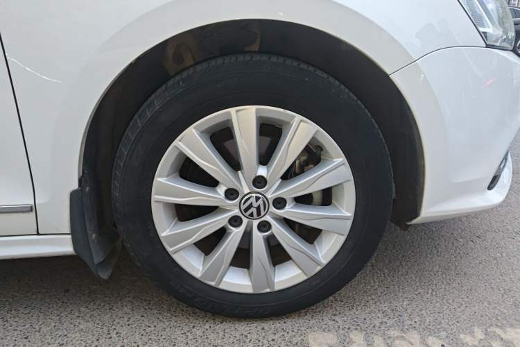 Used Volkswagen Sagitar 2015 230TSI Automatic Comfort Version