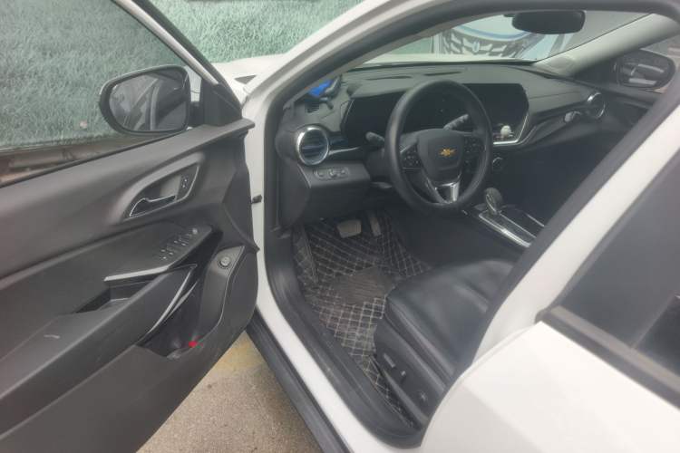 Used Chevrolet Seeker 2022 1.5T CVT Trendy Smart Edition Driver Seat