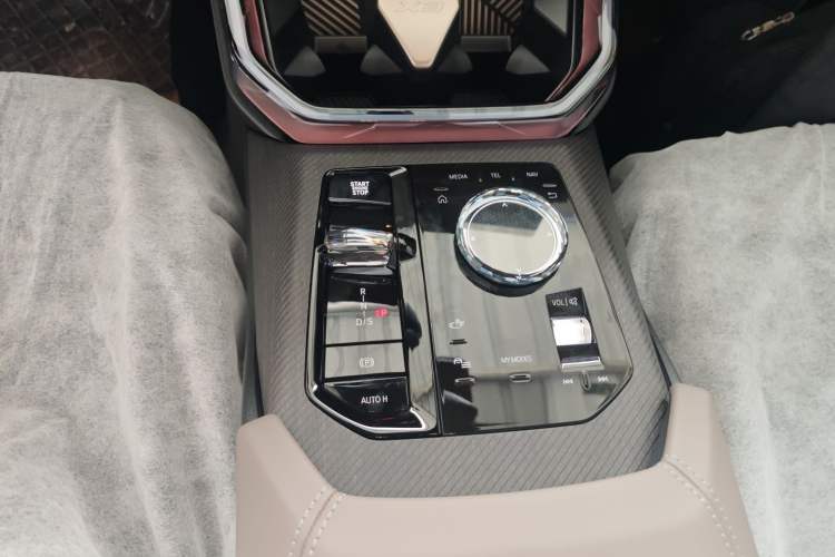 Used BMW X3 2025 Model, xDrive30L Prestige M Sport Night Package Gear Lever