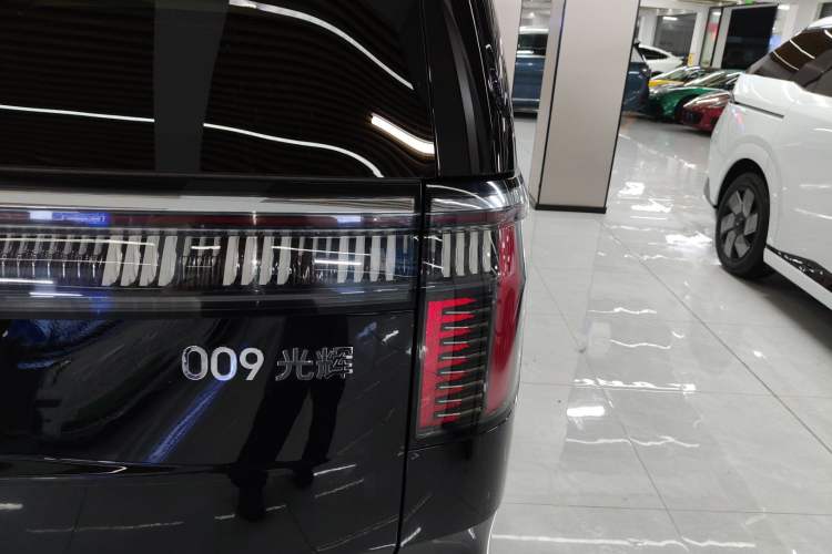 Used Zeekr 009 2024 GAC Trumpchi
