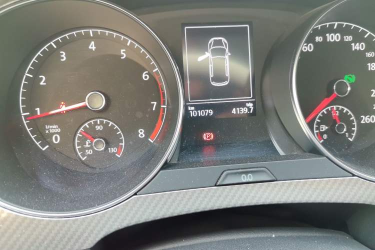 Used Volkswagen Golf Sportsvan 2019 280TSI Automatic Trendy Model China VI Standard Odometer Close Up