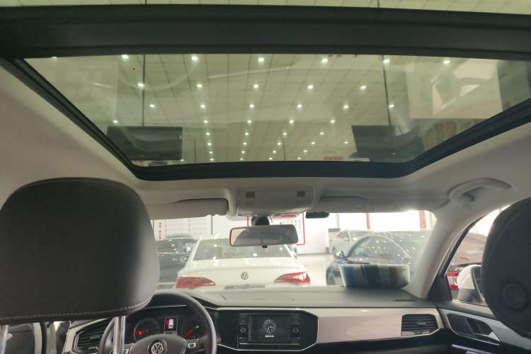 Used Volkswagen Tayron 2019 330TSI Two-Wheel Drive Luxury Model China VI Standard