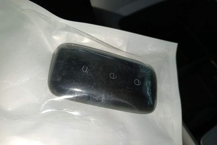 Used Geely Galaxy L6 2024 125km PLUS Dragon Edition Vehicle Key