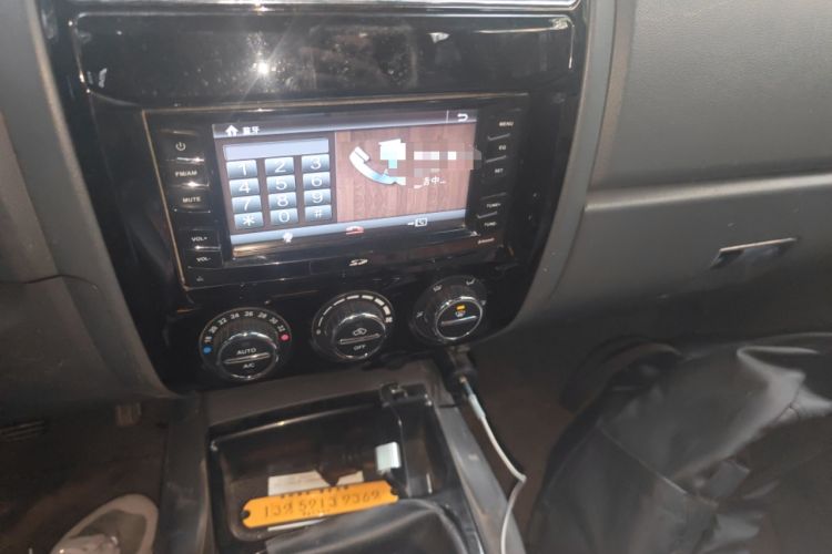 Used Great Wall Wingle 5 2014 2.4L European Version Two-Wheel Drive Entry-Level Big Double-Cab 4G69S4N
