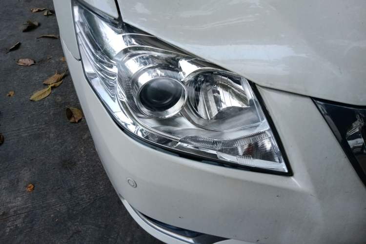 Used Toyota Camry 2011 240G Classic Anniversary Edition Right Front Headlight