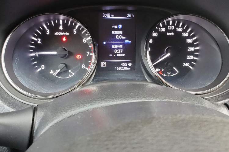 Used Nissan X-Trail 2017 2.0L CVT Smart Enjoyment Version 2WD Odometer Close Up