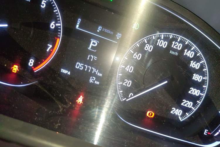 Used Honda Accord 2018 260TURBO Elite Edition China VI Odometer Close Up