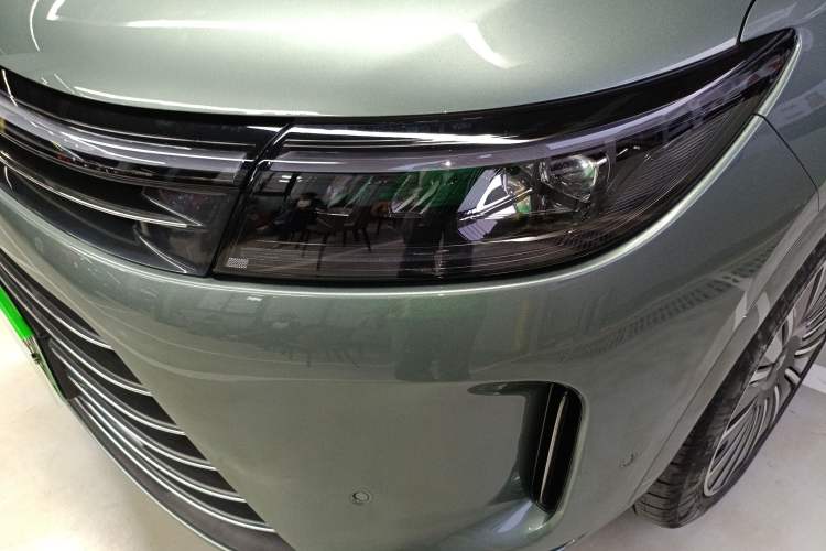 Used Hima AITO M7 2022 1.5T Four-Wheel Drive Flagship Edition Left Front Headlight