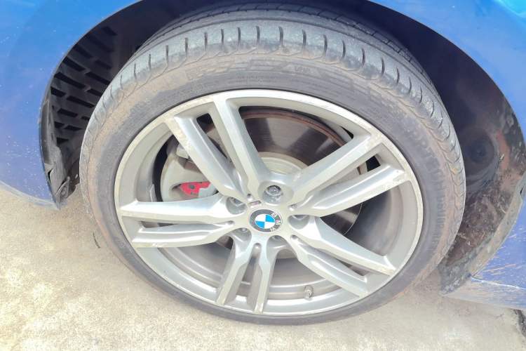 Used BMW 1 Series 2020 125i Leading Model M Sport Package Left Front Wheel Hub