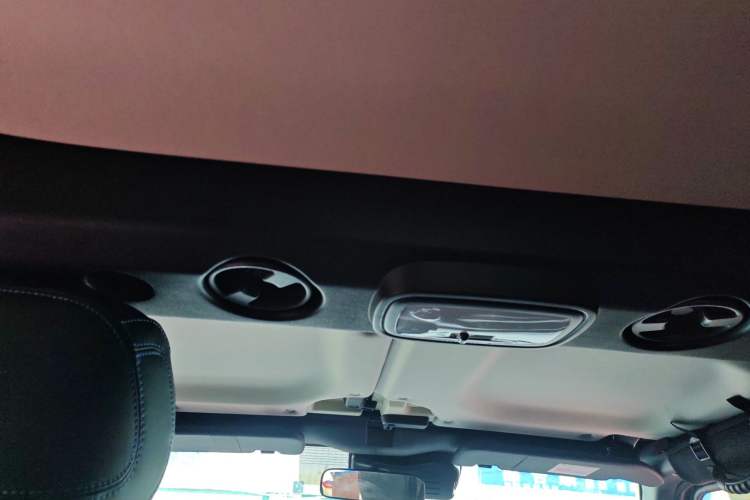 Used BAIC Off-Road BJ40 2023 2.0D Automatic Four-Wheel Drive Blade Hero Edition Adventurer Type
